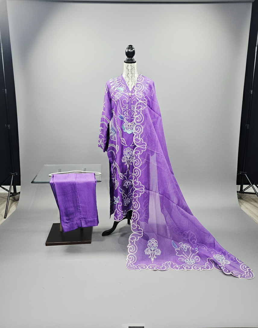 Pure silk embroidery suit