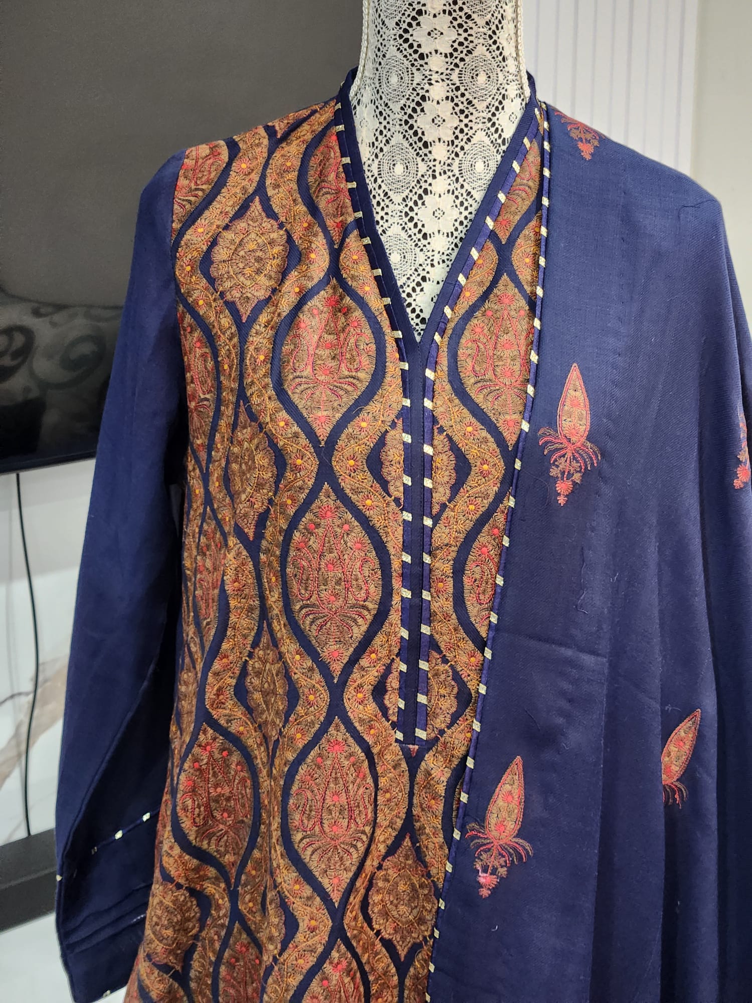 Sami pure pashmina suit