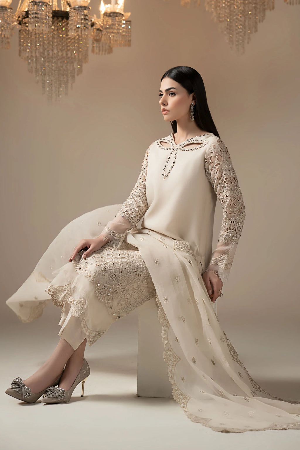 3 Piece Embroidered Organza Suit – Off White